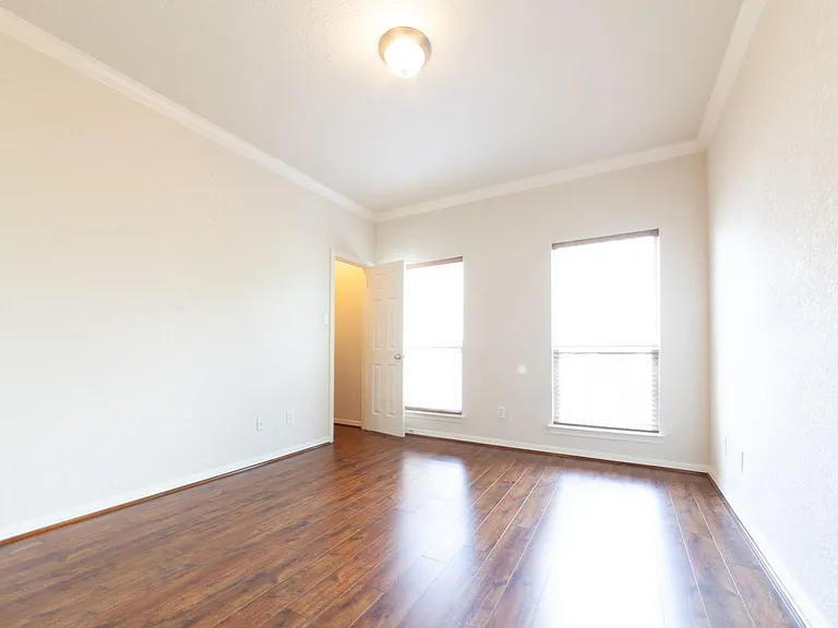 3206 Holly Thicket Dr — Photo 35