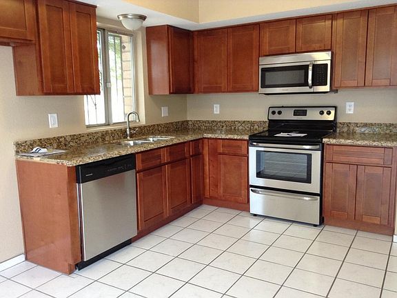 totally remodeled Kitchen - stainless steel self-cleaning st