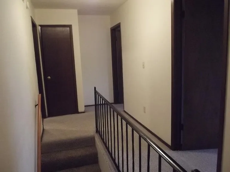186 Liberty Dr — Photo 12