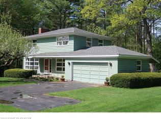 4 Apple Tree Ln, Manchester, ME 04351
