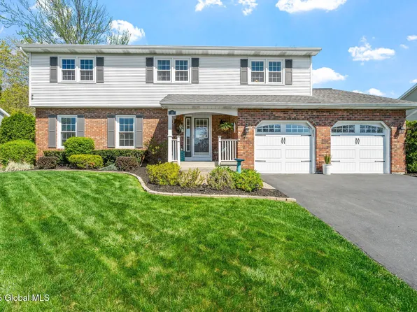 13 Robin Lane, Rensselaer, NY 12144