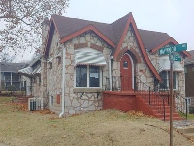 6900 Parkdale Dr, Saint Louis, MO, 63121