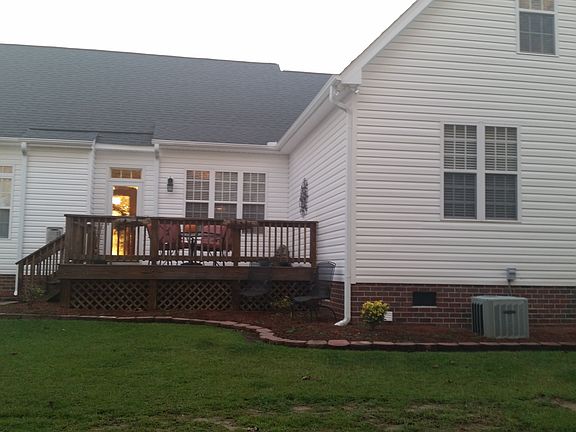 5th image of 521 Williamston Dr