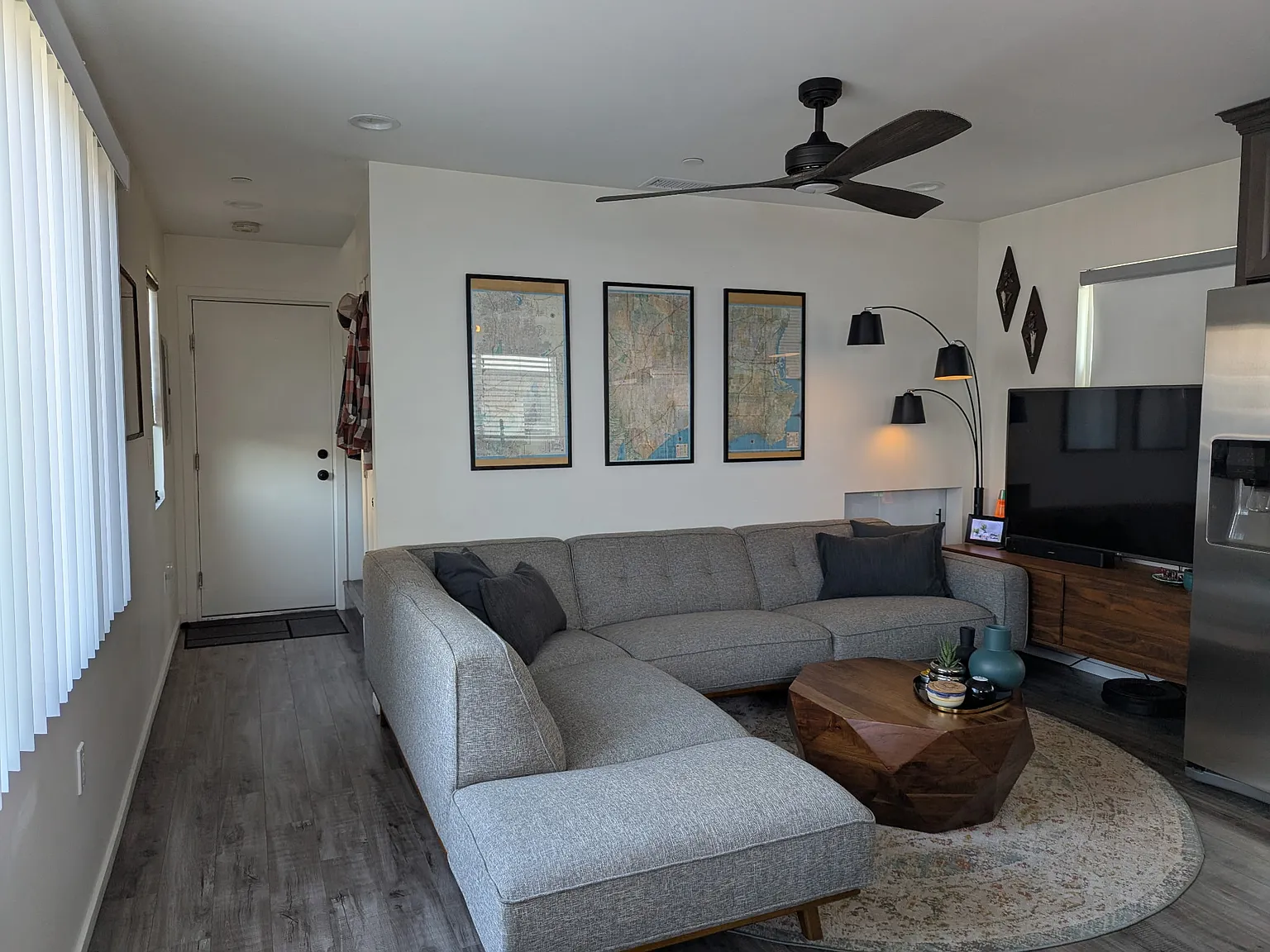 2 bed, 2.5 bath, 1100 sqft, $3,395 — Photo 3