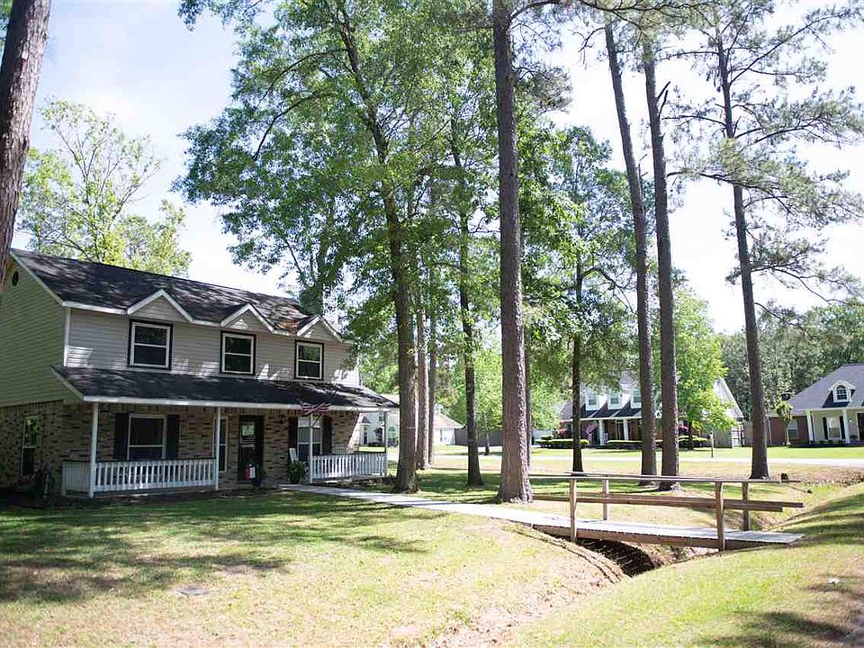 1st image of 178 Woodlawn Dr
