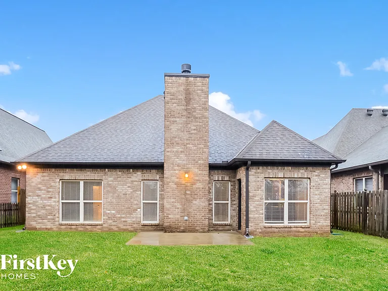 1072 Pine Valley Dr — Photo 14
