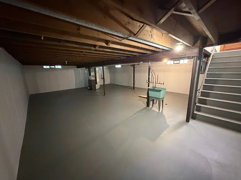 652 W Macarthur Ave — Photo 10
