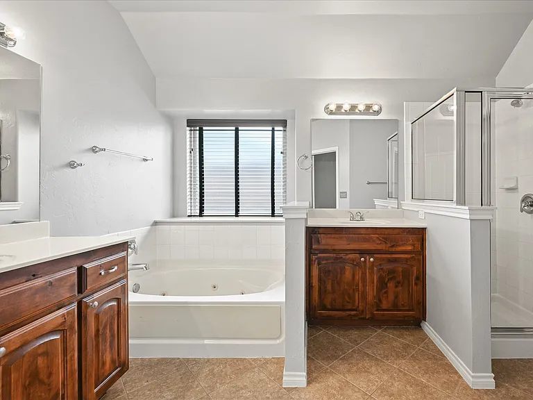 8725 Pikes Peak Rd — Photo 51