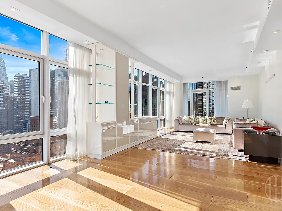 310 E 53rd St #24C