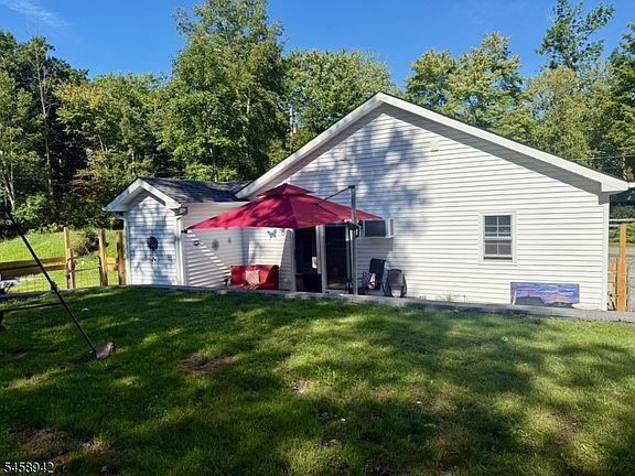 4th image of 63 Bauer Rd