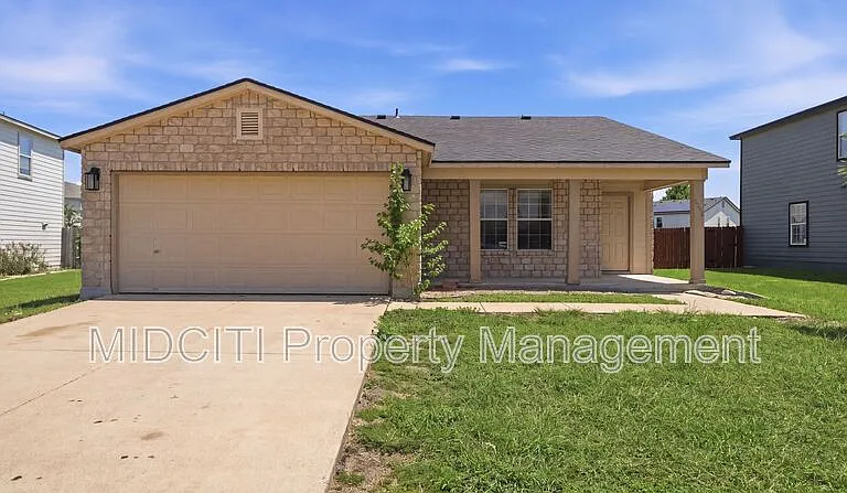 3248 Northwest Blvd — Photo 1
