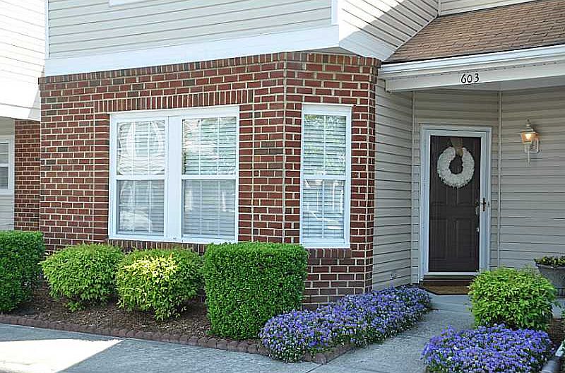 1st image of 603 Railway Ct