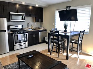 1175 S Muirfield Rd, Los Angeles, CA 90019