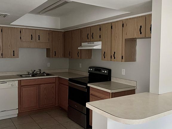 4th image of 1614 Crystal Park Cir #1614