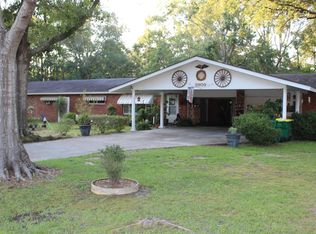 3909 Somerset Dr, Moss Point, MS 39562