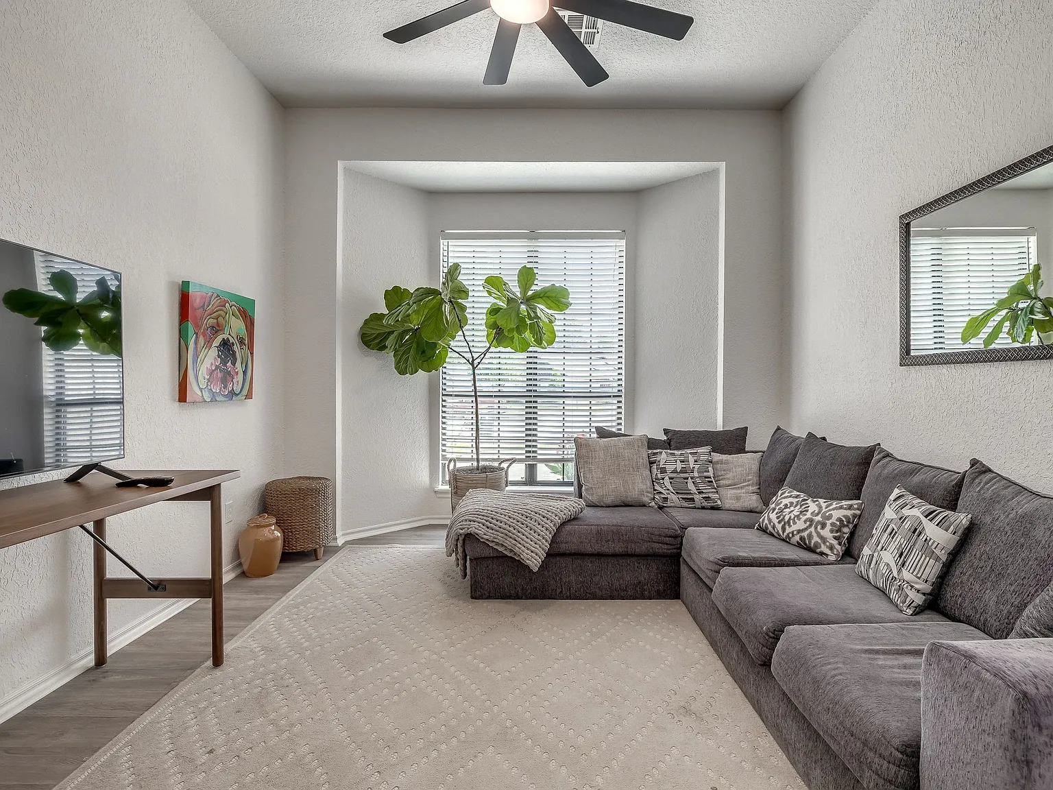 5 bed, 3.0 bath, 2119 sqft, $3,000 — Photo 4