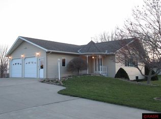 216 Higbie Ave E, Minnesota Lake, MN 56068