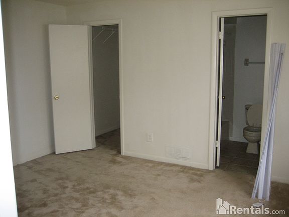 4th image of 10809 Fairfield Village Dr