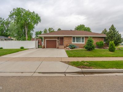 1110 N 1st St, Bismarck, ND, 58501
