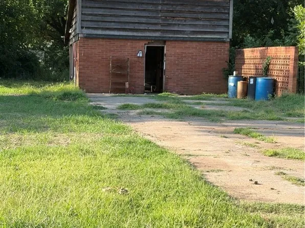 111 Ash St, Alma, AR 72921