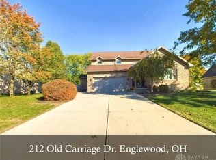 212 Old Carriage Dr, Englewood, OH