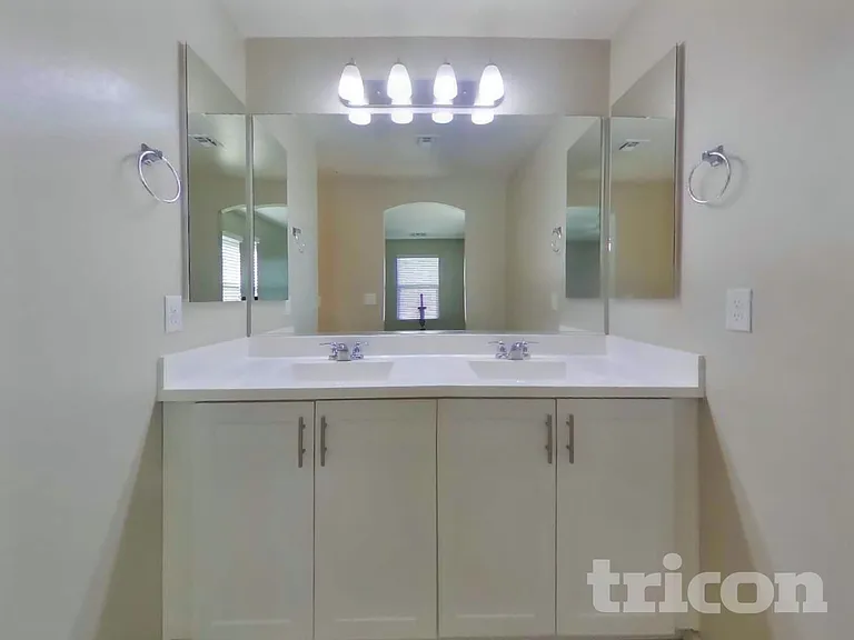 12583 W Gentle Rain Rd — Photo 10