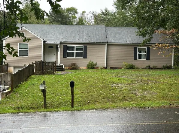 2537 Owen Dr, Winston Salem, NC 27106