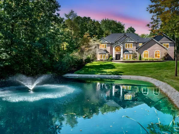 438 State Park Rd, Ortonville, MI 48462