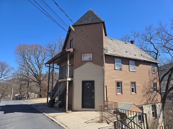 80 Hillside Ave APT 1