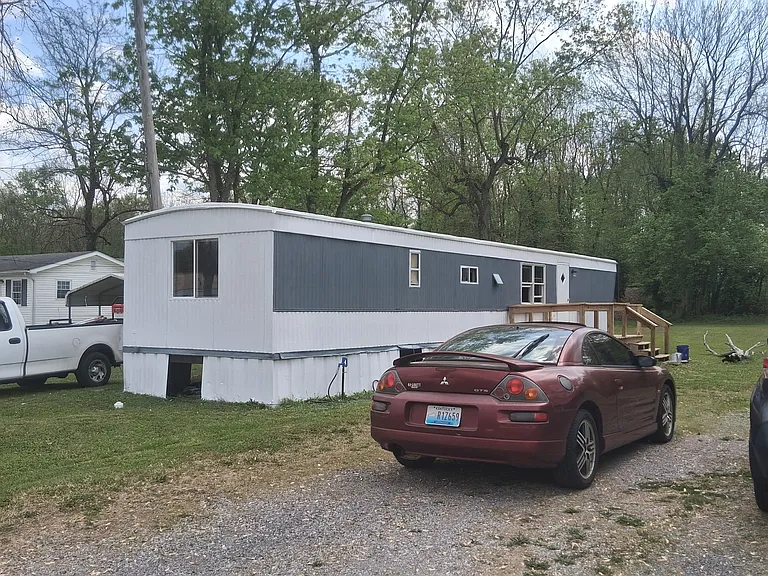 1120 Starke Ave — Photo 2