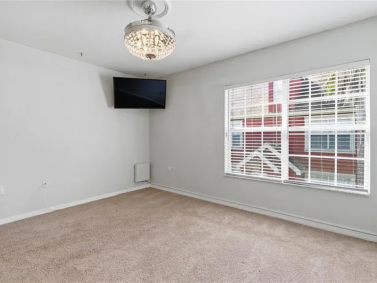 9646 Lake Chase Island Way #9646 — Photo 8
