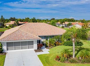 340 Oakwood Cir, Englewood, FL 34223