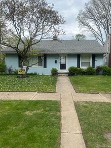 2238 Roslyn Rd, Grosse Pointe, MI, 48236