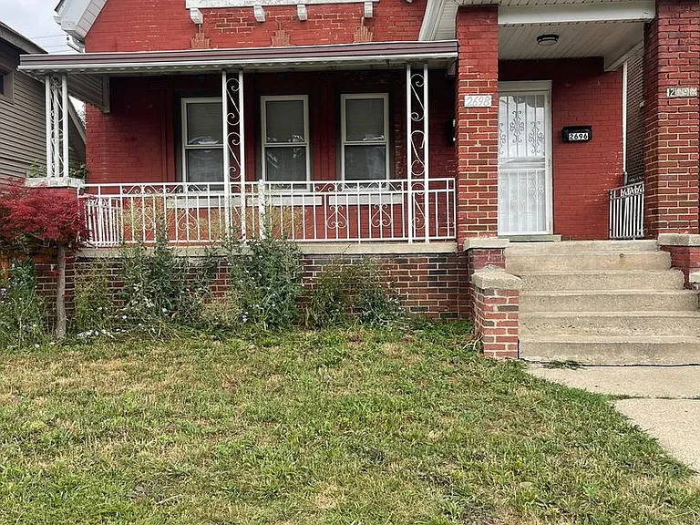 2696 Pasadena St — Photo 17