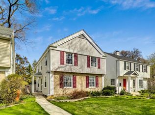 2121 Bennett Ave, Evanston, IL 60201