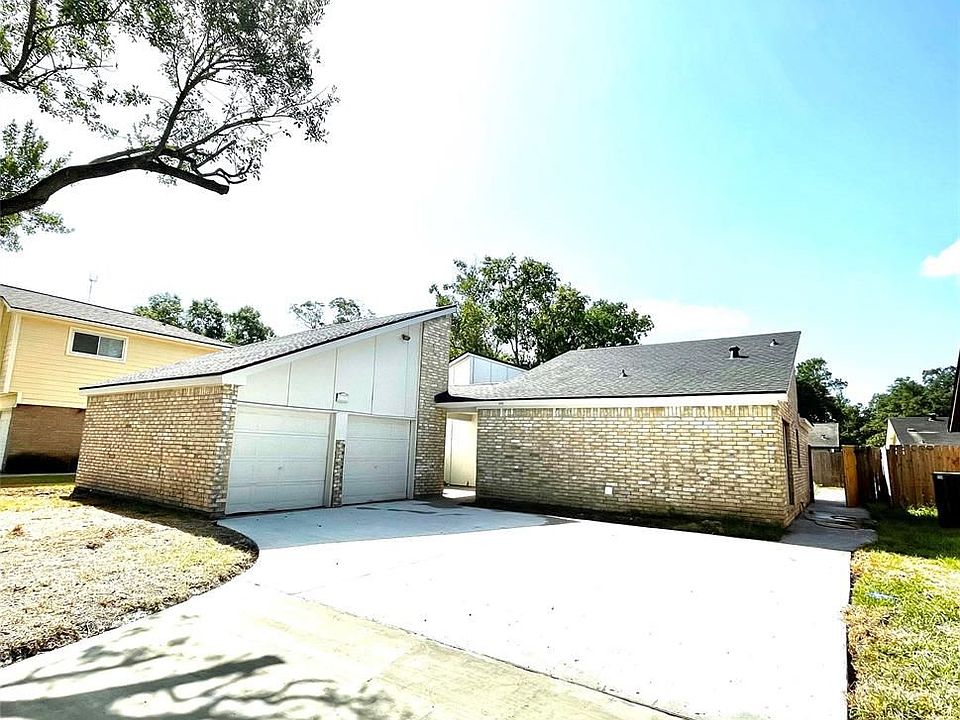 1st image of 2023 Mustang Springs Dr