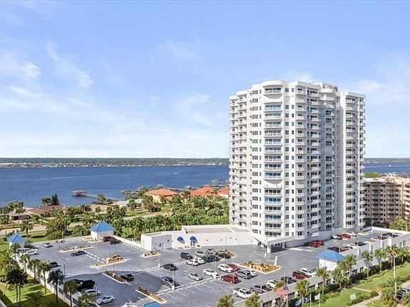 2nd image of 2 Oceans West Blvd APT 703