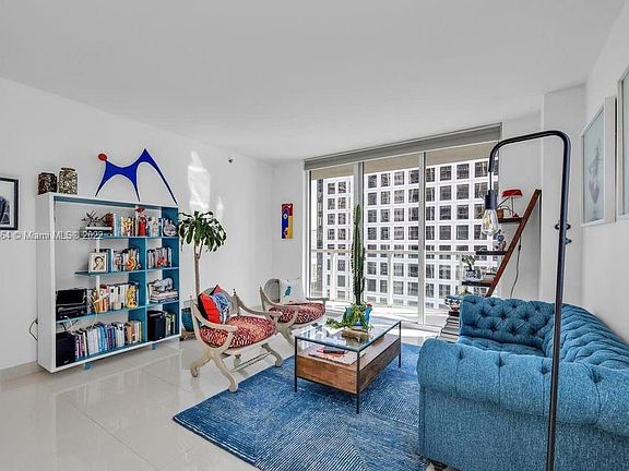 3rd image of 500 Brickell Ave APT 3010
