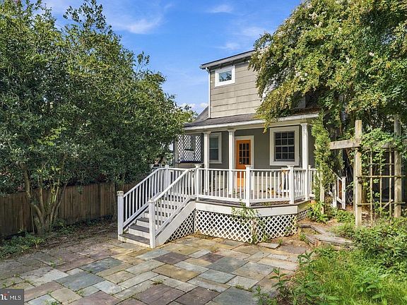 2nd image of 5316 Edmunds Pl NW