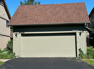 5819 Wild Plum Rd, Crystal Lake, IL 60014