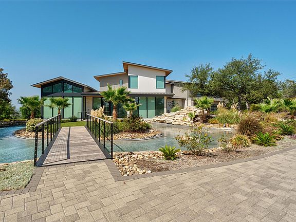 2nd image of 8209 Two Coves Dr