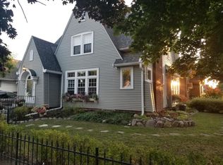 2520 La Salle St, Racine, WI 53402