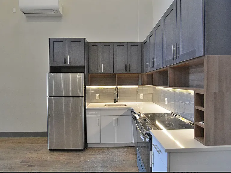 417 Manhattan Ave #2A — Photo 5