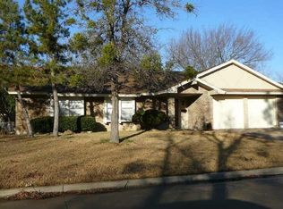 2004 Barron Ln, Fort Worth, TX 76112