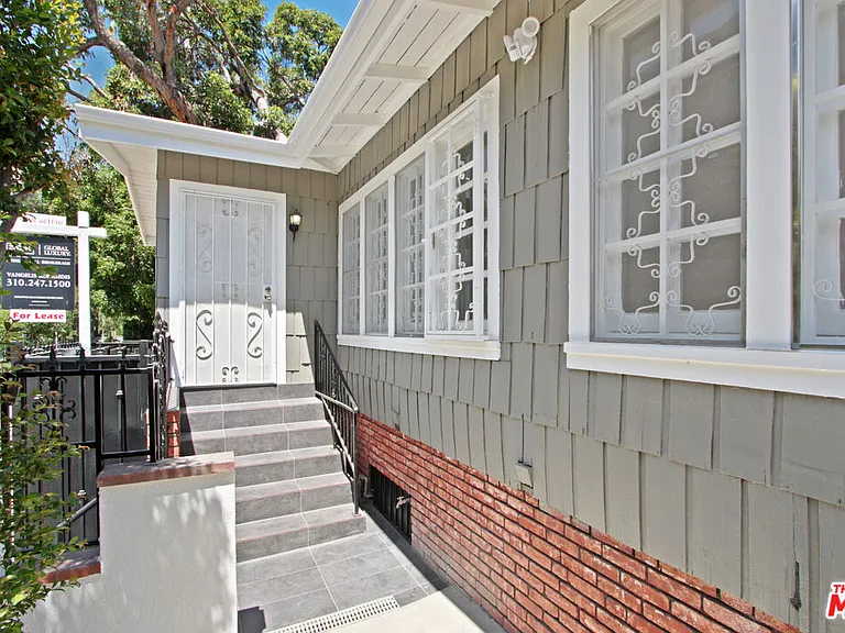 6145 Carlos Ave — Photo 2