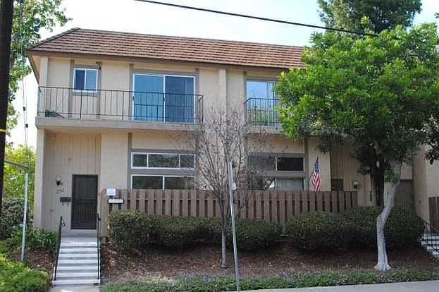 1st image of 2752 Meadow Lark Dr