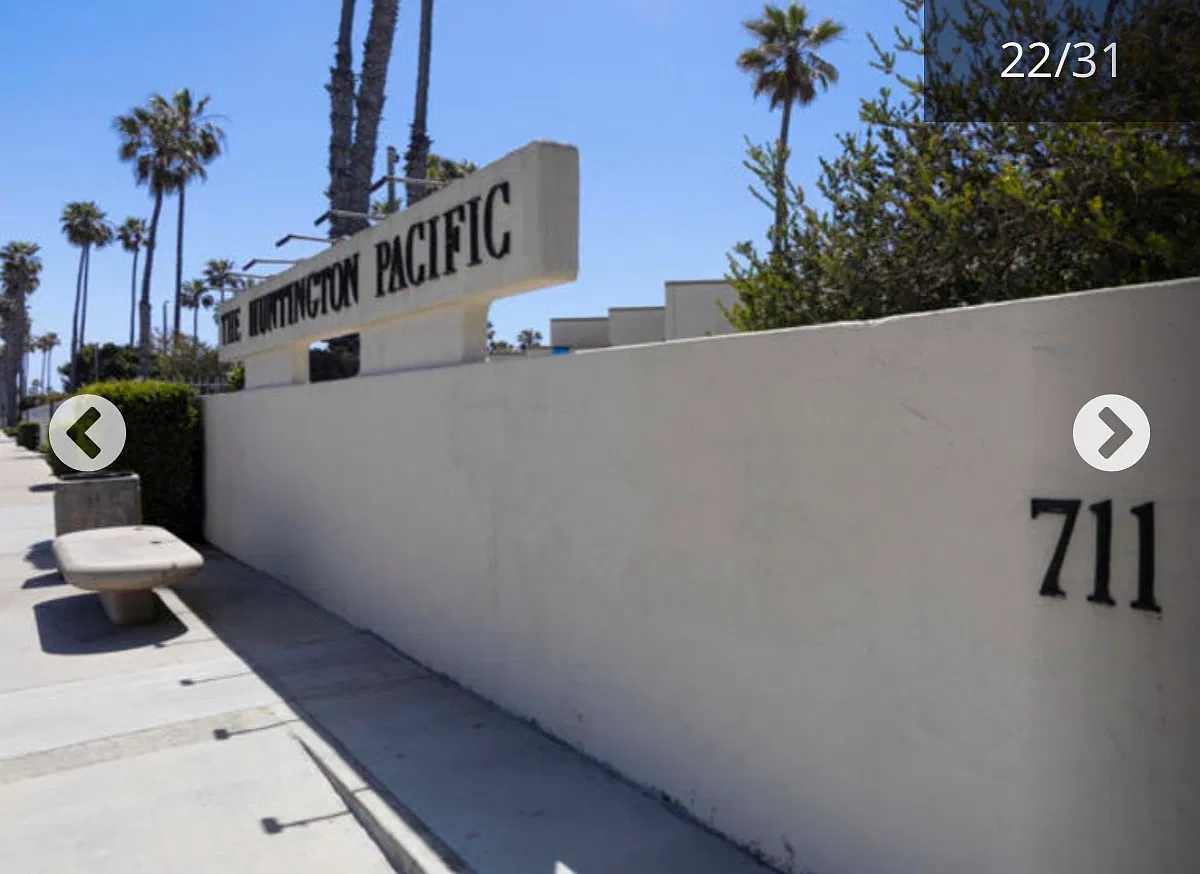 711 Pch — Photo 1