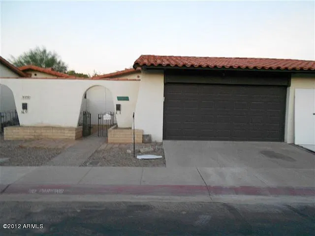3 bed, 1200 sqft, $1,795 — Photo 4