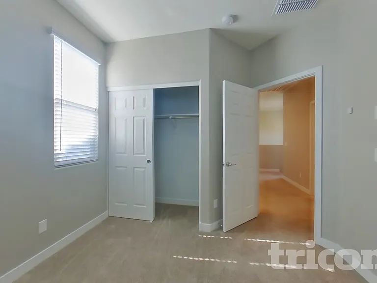 2929 N 28th St #7 — Photo 12