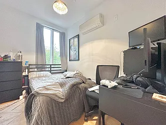 Rented by Doorway NYC, LLC